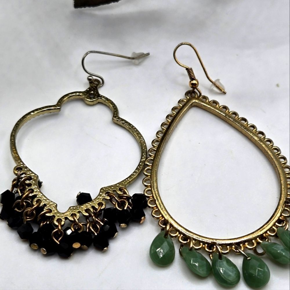 "5/$25" Pair of Mismatched Goldtone Green/Black Boho Bali Style Dangle Earrings